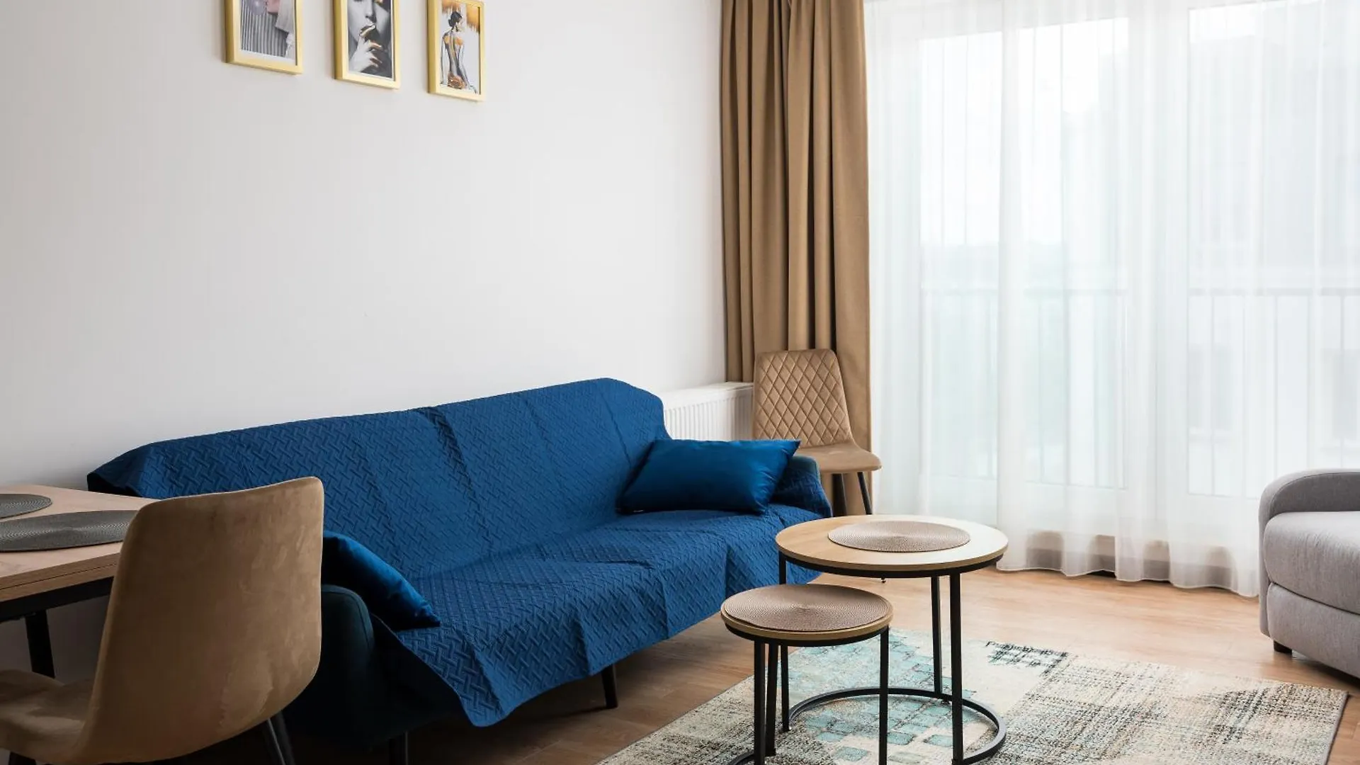 National Stadium Apartments Warschau